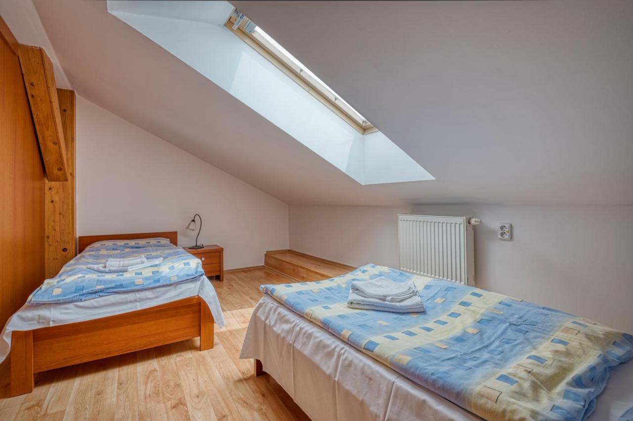 Skoliace Stredisko Ives Hotel Kosice Luaran gambar
