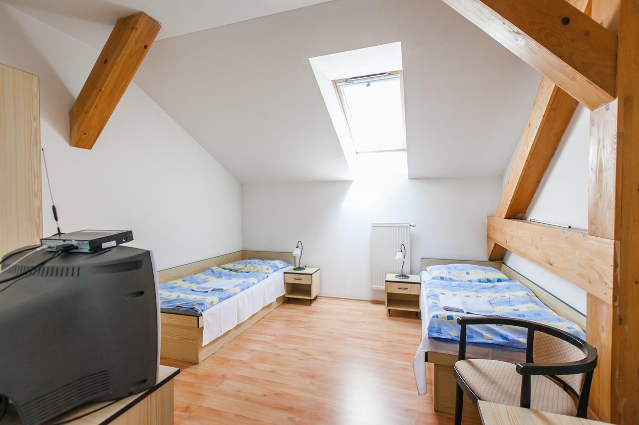 Skoliace Stredisko Ives Hotel Kosice Luaran gambar